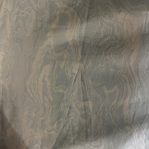 UNIQLO pocketable UV protection jacket - Picture 4 of 7